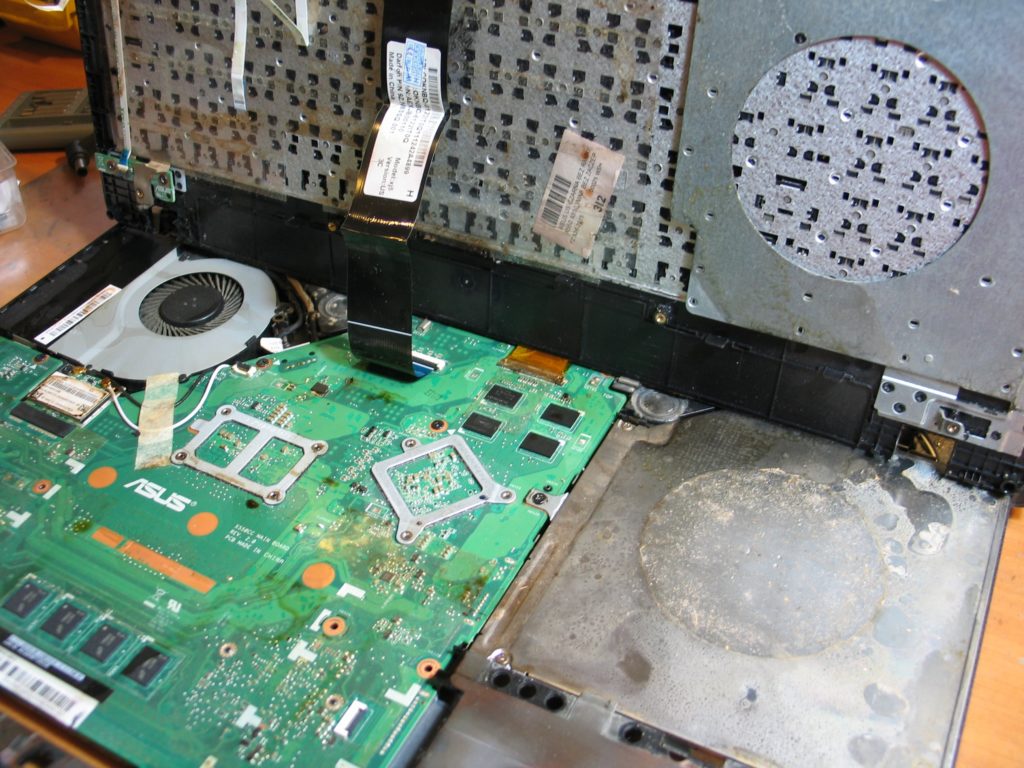 Laptop opened several weeks after a spill